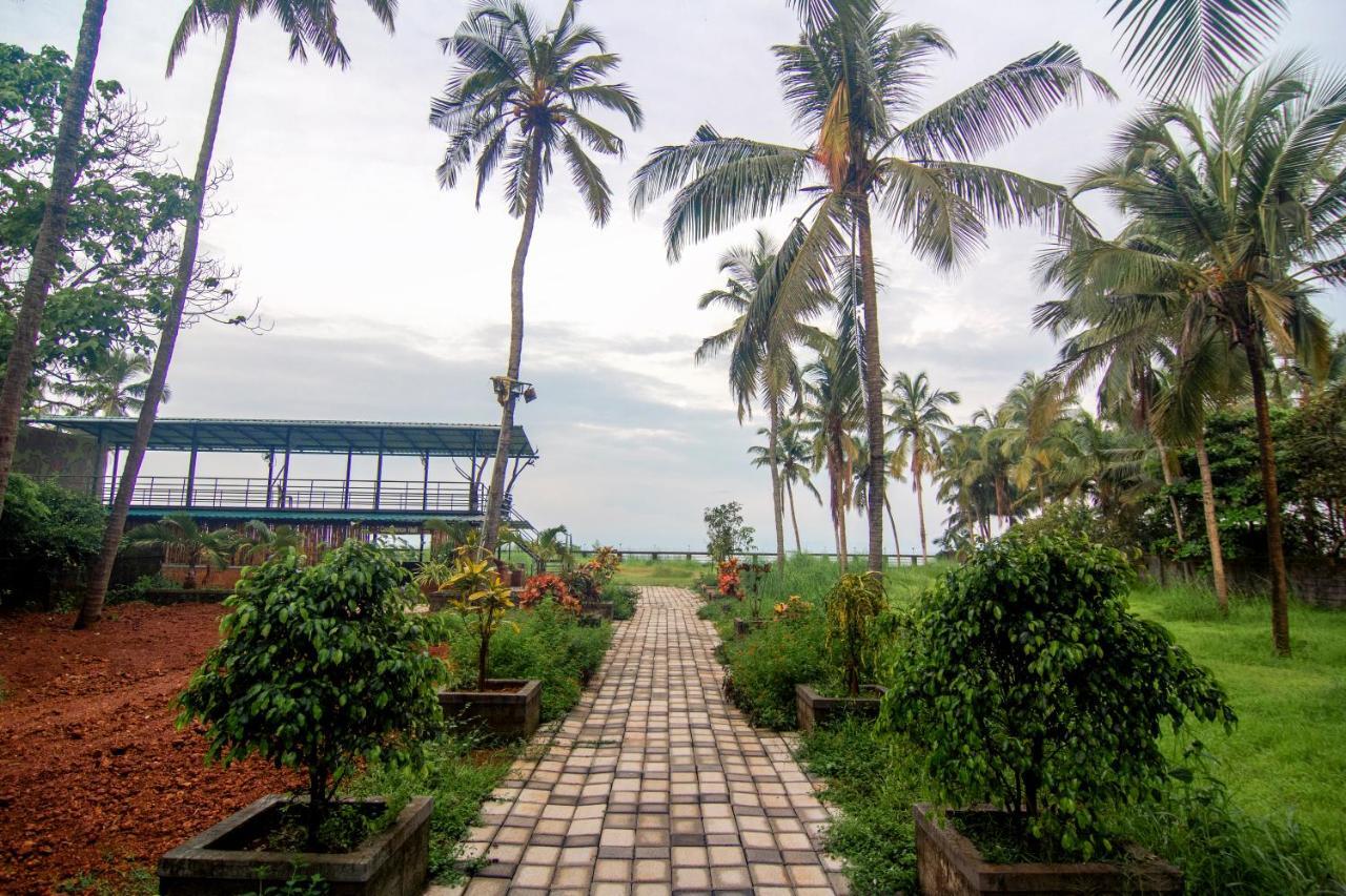 Meenkunnu Beach House By Village Resorts 坎努尔 外观 照片